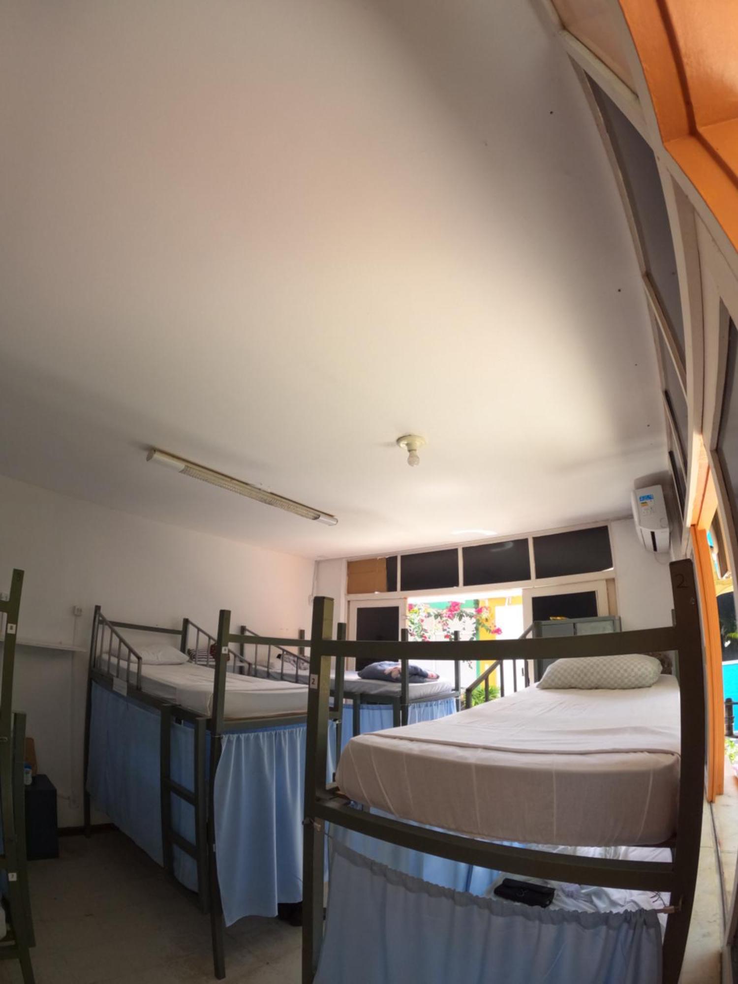 Nomads Hostel Multicultural & Coworking Салвадор Екстер'єр фото
